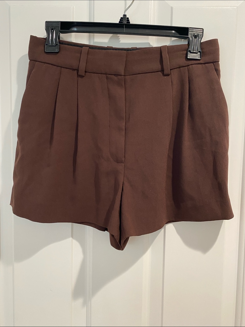 Aritzia-Babaton High-Waist Pleated Shorts in Brown